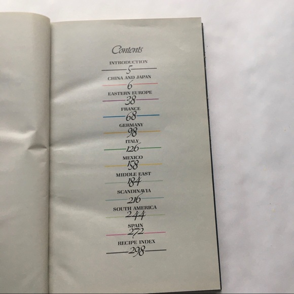 The International Cook Hardcover Cookbook Campbell Soup Company - Picture 3 of 4